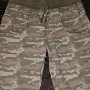 Camo Capris
